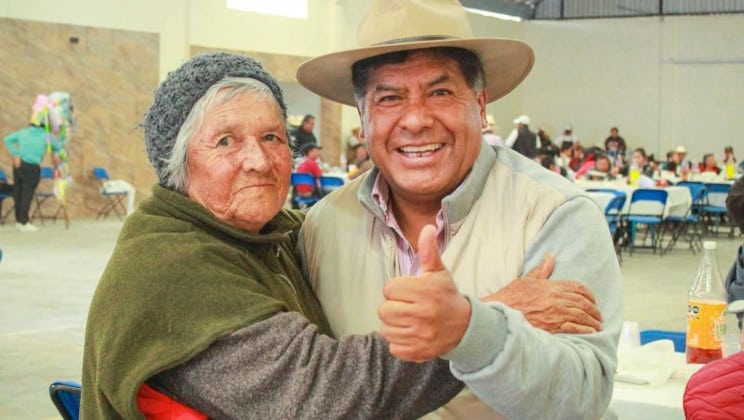 DESTACA VICENTE MORALES CON TRABAJO A FAVOR DEL PUEBLO