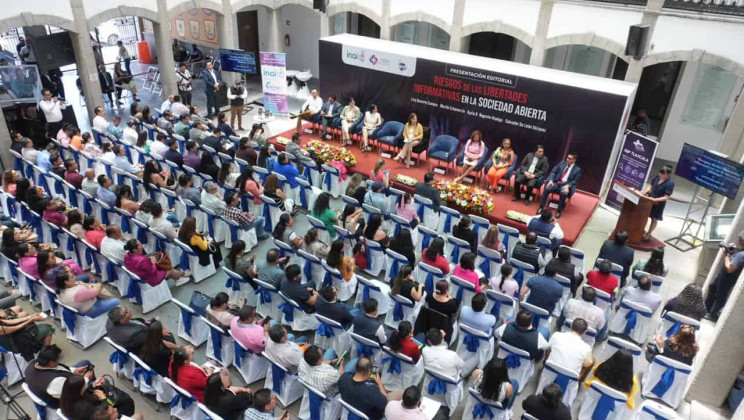 Presentan en el Congreso local libro “Riesgos de las libertades informativas en la sociedad abierta” 