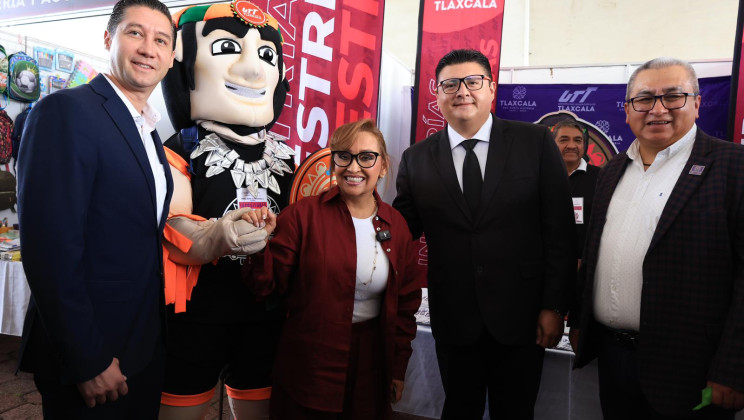 ENCABEZA GOBERNADORA FERIA DEL REGRESO A CLASES 2024