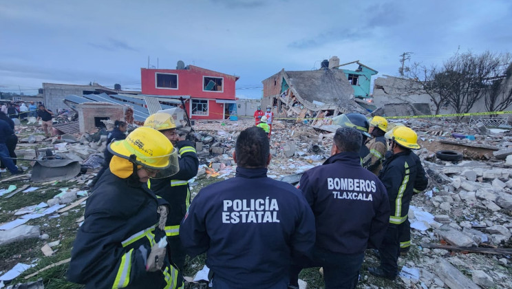 COORDINÓ EL GOBIERNO DE TLAXCALA, ATENCIÓN A AFECTADOS POR EXPLOSIÓN DE PIROTECNIA EN XALOZTOC